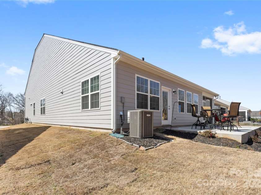 2953 Findley Road, Statesville, NC 28625.  MLS# CAR4235231, YatesRealty ID 2796. 