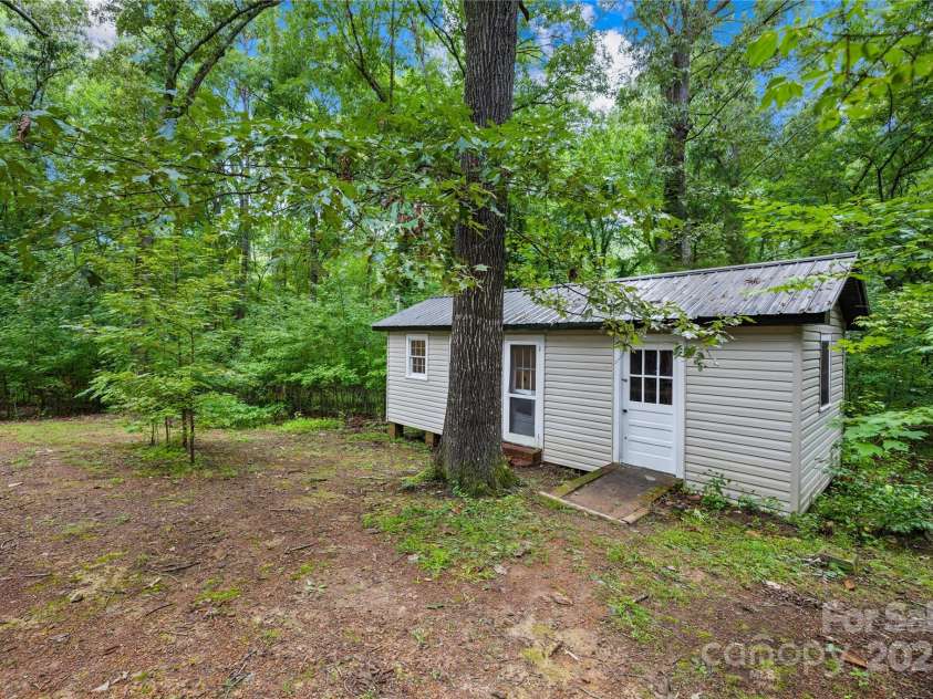 390 Park Road, Albemarle, NC 28001.  MLS# CAR4308833, YatesRealty ID 2796. 