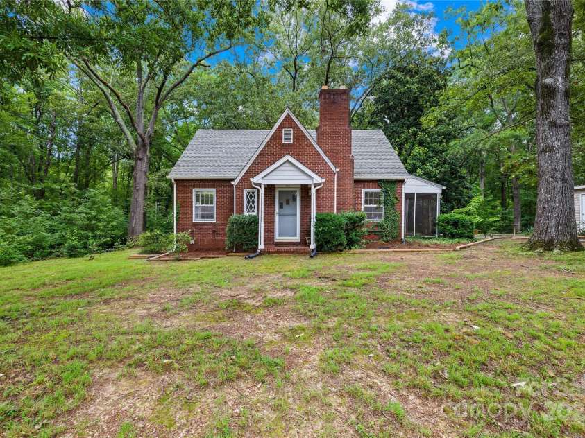 390 Park Road, Albemarle, NC 28001.  MLS# CAR4308833, YatesRealty ID 2796. 