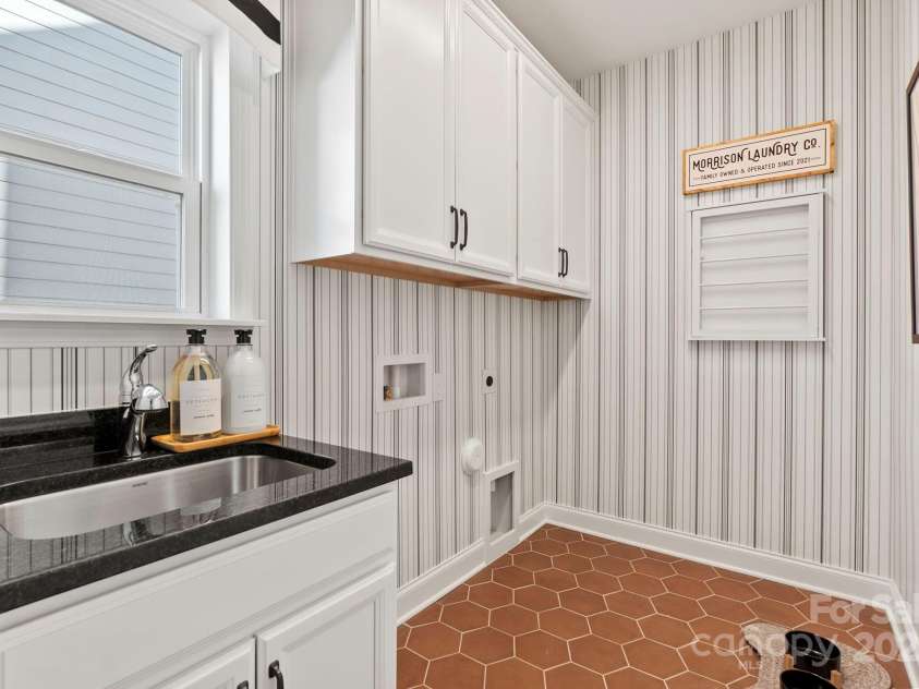 158 Nicholson Lane, Mooresville, NC 28115.  MLS# CAR4277619, YatesRealty ID 27960. REPRESENTATIVE PHOTO