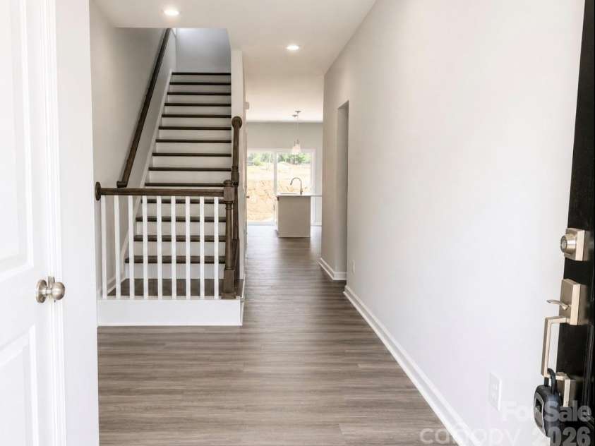 5816 Salamander Run Lane, Charlotte, NC 28215.  MLS# CAR4384443, YatesRealty ID 27961. 