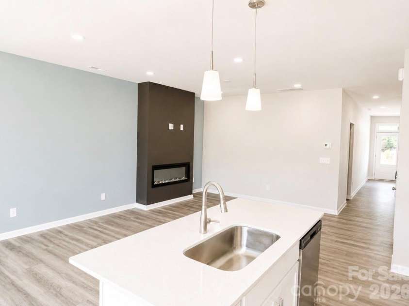 5816 Salamander Run Lane, Charlotte, NC 28215.  MLS# CAR4384443, YatesRealty ID 27961. 