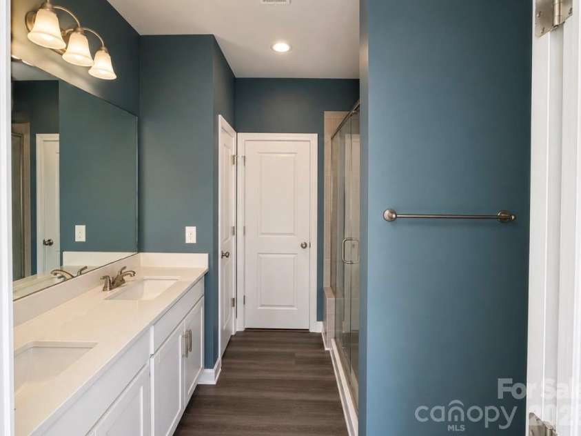5816 Salamander Run Lane, Charlotte, NC 28215.  MLS# CAR4384443, YatesRealty ID 27961. 