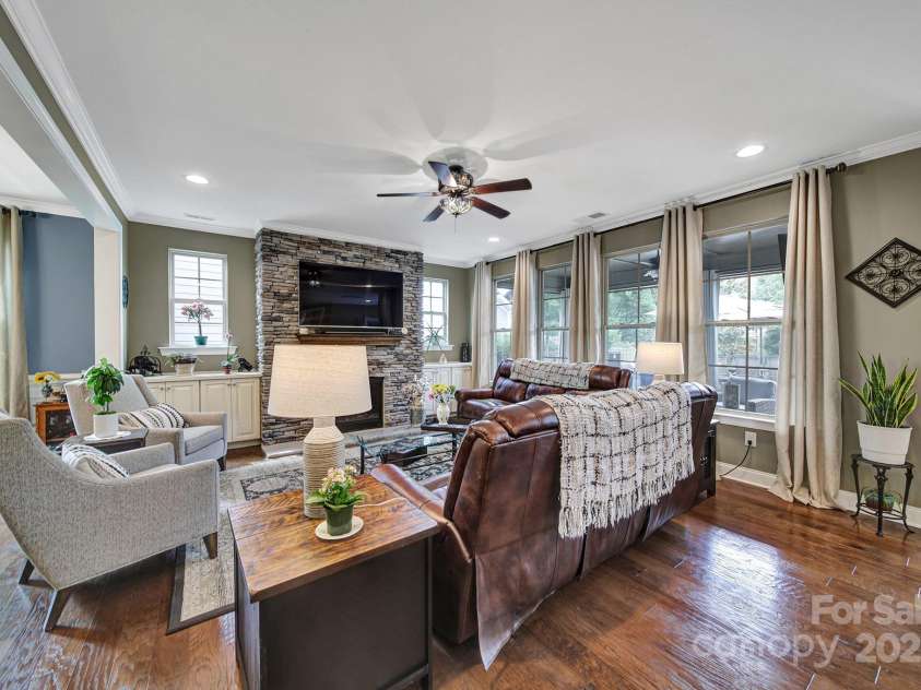 998 Emory Lane, Fort Mill, SC 29708.  MLS# CAR4263717, YatesRealty ID 27961. 