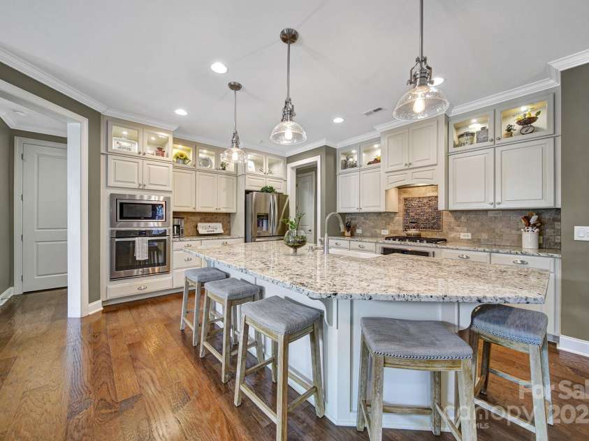 998 Emory Lane, Fort Mill, SC 29708.  MLS# CAR4263717, YatesRealty ID 27961. 