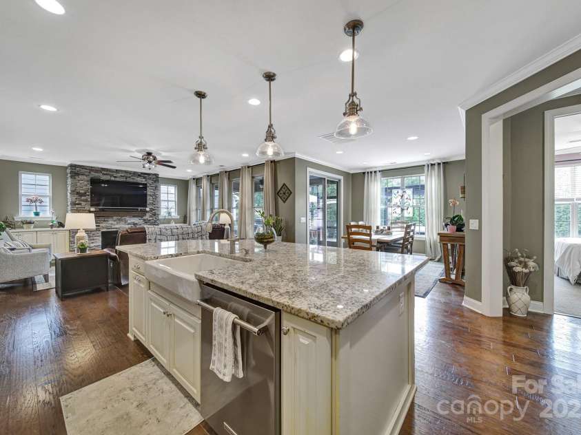 998 Emory Lane, Fort Mill, SC 29708.  MLS# CAR4263717, YatesRealty ID 27961. 