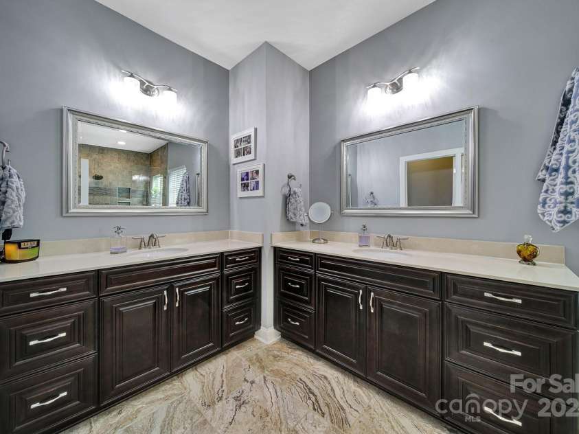 998 Emory Lane, Fort Mill, SC 29708.  MLS# CAR4263717, YatesRealty ID 27961. 
