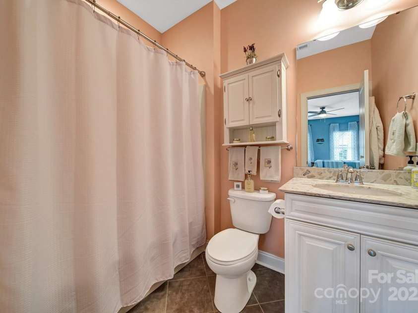 998 Emory Lane, Fort Mill, SC 29708.  MLS# CAR4263717, YatesRealty ID 27961. 