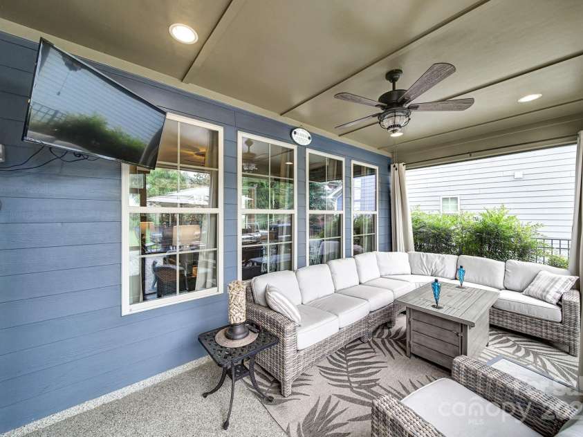 998 Emory Lane, Fort Mill, SC 29708.  MLS# CAR4263717, YatesRealty ID 27961. 