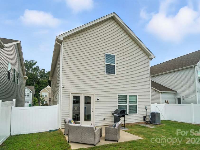 3832 Tersk Drive, Midland, NC 28107.  MLS# CAR4279691, YatesRealty ID 27962. 