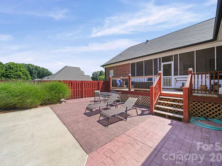 1100 Legacy Lake Drive, Monroe, NC 28110.  MLS# CAR4382510, YatesRealty ID 27963. 