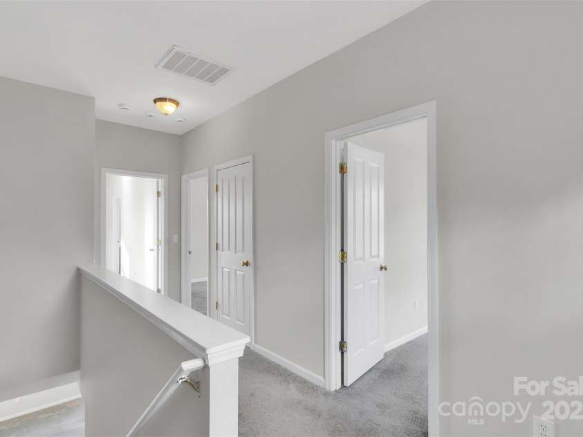 1821 Ethel Guest Lane, Charlotte, NC 28206.  MLS# CAR4276881, YatesRealty ID 27963. 