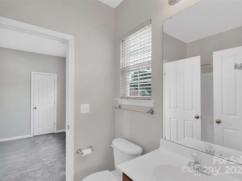 1821 Ethel Guest Lane, Charlotte, NC 28206.  MLS# CAR4276881, YatesRealty ID 27963. 