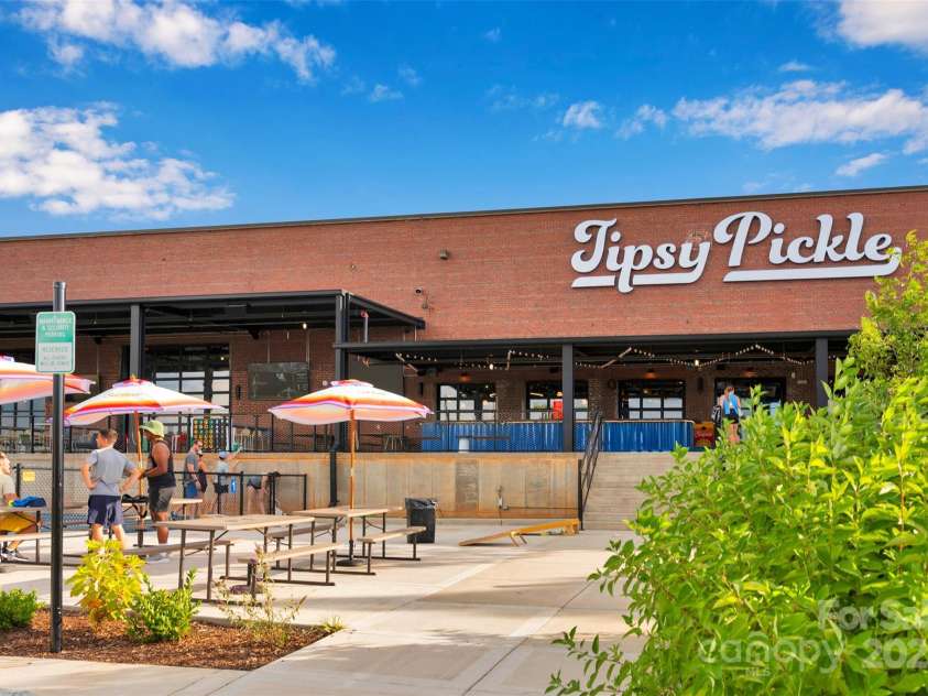 1821 Ethel Guest Lane, Charlotte, NC 28206.  MLS# CAR4276881, YatesRealty ID 27963. 