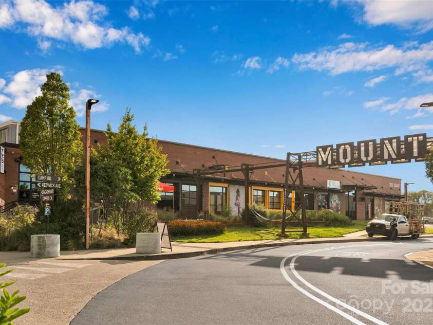 1821 Ethel Guest Lane, Charlotte, NC 28206.  MLS# CAR4276881, YatesRealty ID 27963. 