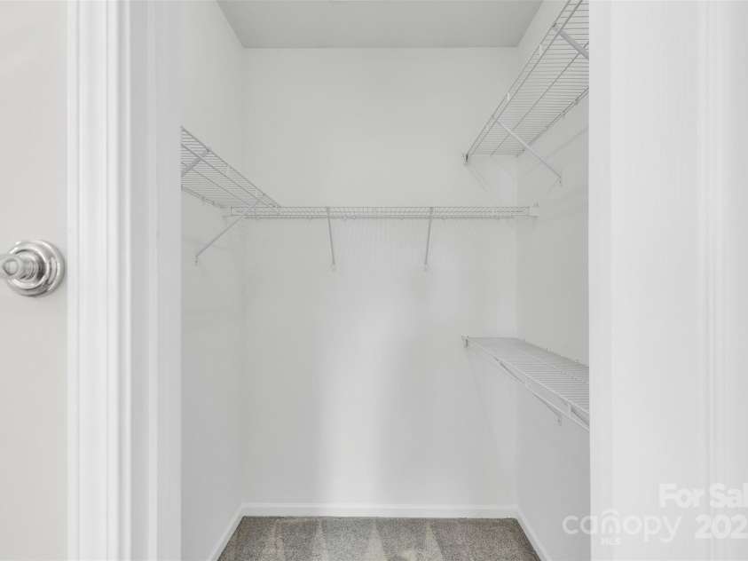1821 Ethel Guest Lane, Charlotte, NC 28206.  MLS# CAR4276881, YatesRealty ID 27963. Large walk-in closet
