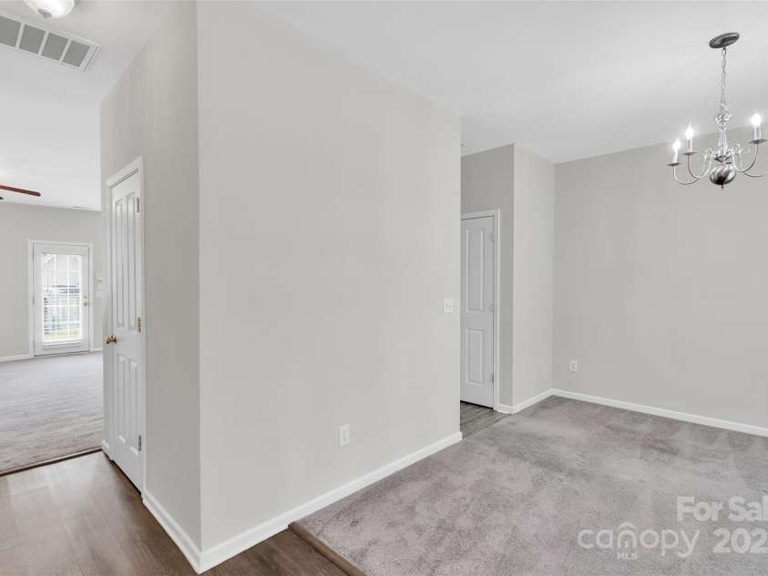 1821 Ethel Guest Lane, Charlotte, NC 28206.  MLS# CAR4276881, YatesRealty ID 27963. Spacious entryway opens up to a flex space, just itching to become that extra room you've been looking for