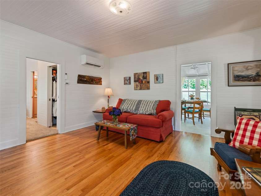 556 Crawford Cemetery Road, Sylva, NC 28779.  MLS# CAR4281056, YatesRealty ID 27964. 