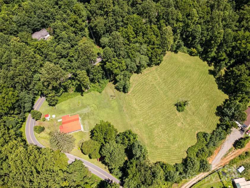 556 Crawford Cemetery Road, Sylva, NC 28779.  MLS# CAR4281056, YatesRealty ID 27964. 