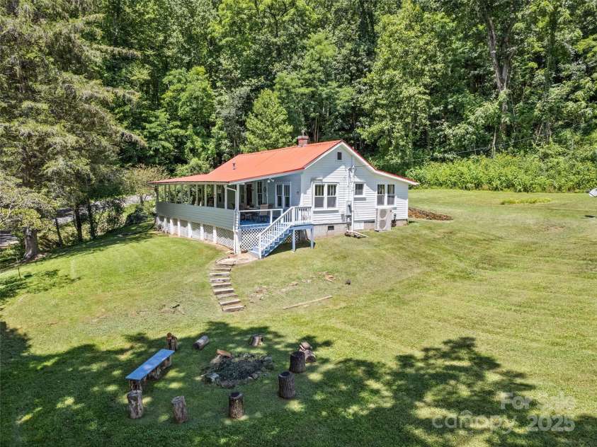 556 Crawford Cemetery Road, Sylva, NC 28779.  MLS# CAR4281056, YatesRealty ID 27964. 