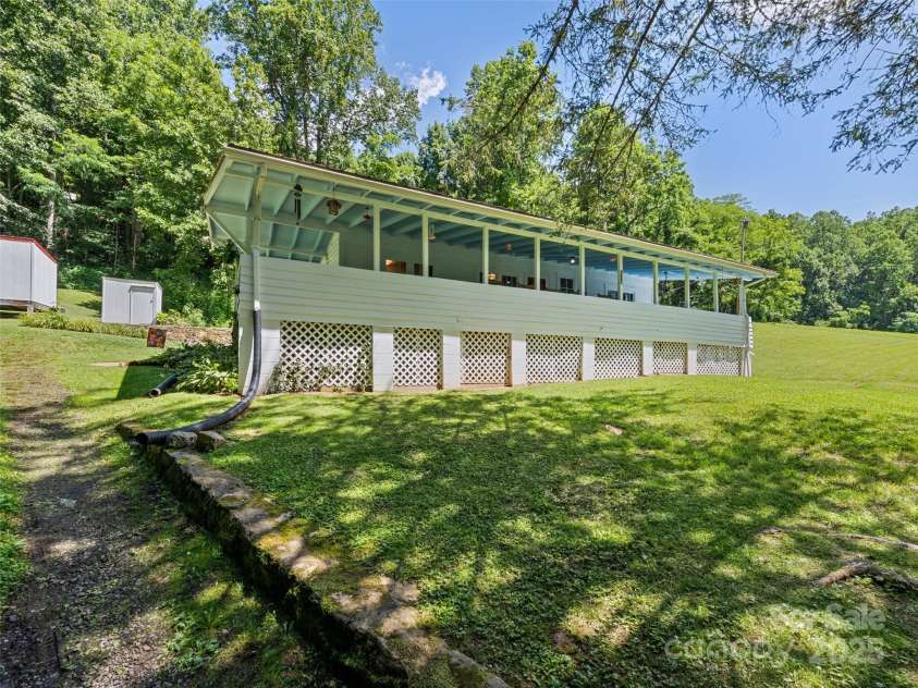 556 Crawford Cemetery Road, Sylva, NC 28779.  MLS# CAR4281056, YatesRealty ID 27964. 
