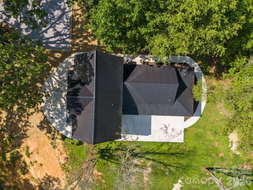 593 Cedar Creek Road, Biscoe, NC 27209.  MLS# CAR4214705, YatesRealty ID 27965. 