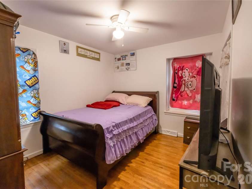 2545 Cedarwild Road, Charlotte, NC 28212.  MLS# CAR4383741, YatesRealty ID 27967. Bed room 2