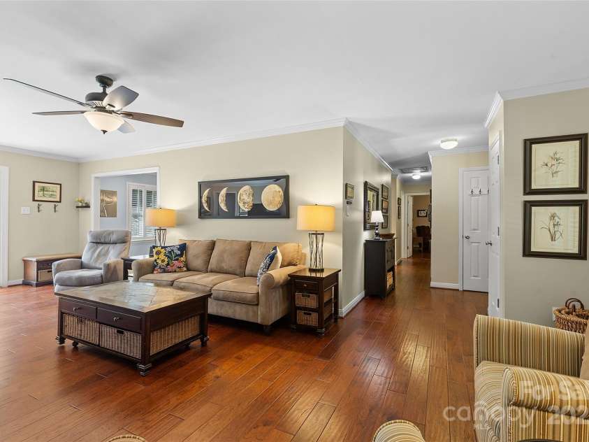2948 Stoneybrook Drive, Fort Mill, SC 29708.  MLS# CAR4281354, YatesRealty ID 27967. Living Room