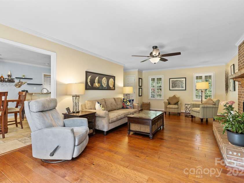 2948 Stoneybrook Drive, Fort Mill, SC 29708.  MLS# CAR4281354, YatesRealty ID 27967. Living Room