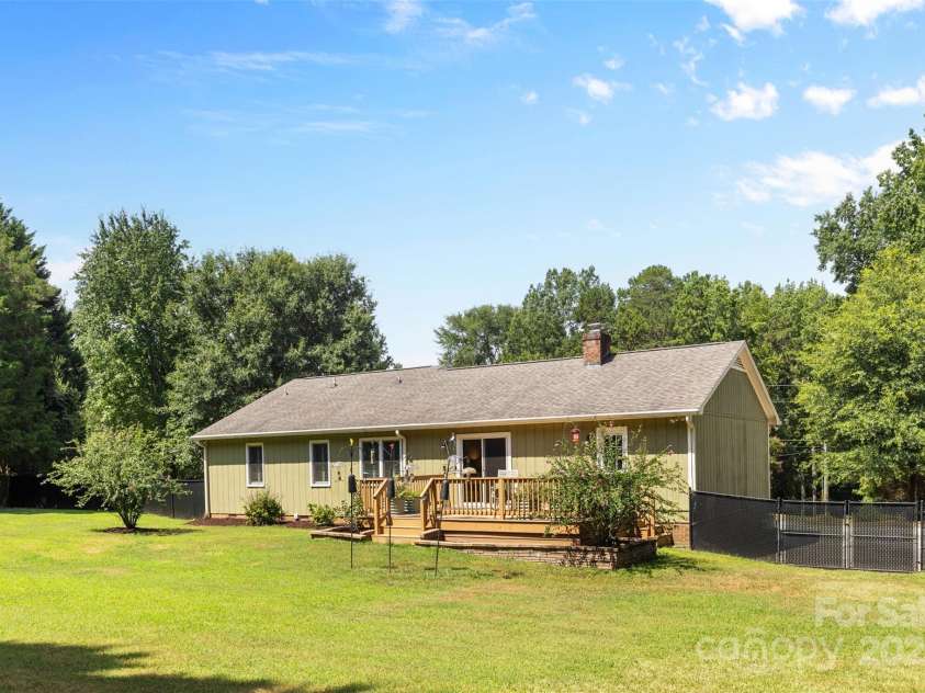 2948 Stoneybrook Drive, Fort Mill, SC 29708.  MLS# CAR4281354, YatesRealty ID 27967. Rear of home