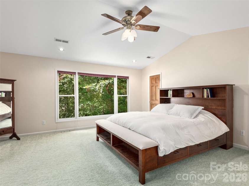 608 Upper Sondley Drive, Asheville, NC 28805.  MLS# CAR4283566, YatesRealty ID 2797. 