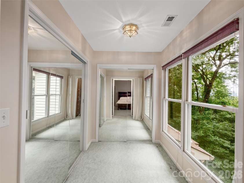 608 Upper Sondley Drive, Asheville, NC 28805.  MLS# CAR4283566, YatesRealty ID 2797. 