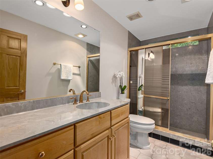 608 Upper Sondley Drive, Asheville, NC 28805.  MLS# CAR4283566, YatesRealty ID 2797. 