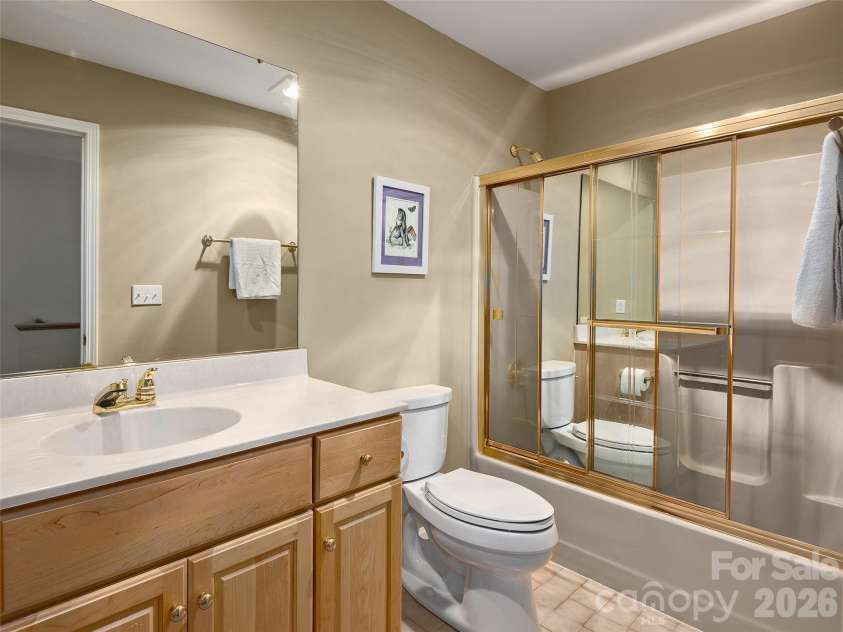 608 Upper Sondley Drive, Asheville, NC 28805.  MLS# CAR4283566, YatesRealty ID 2797. 