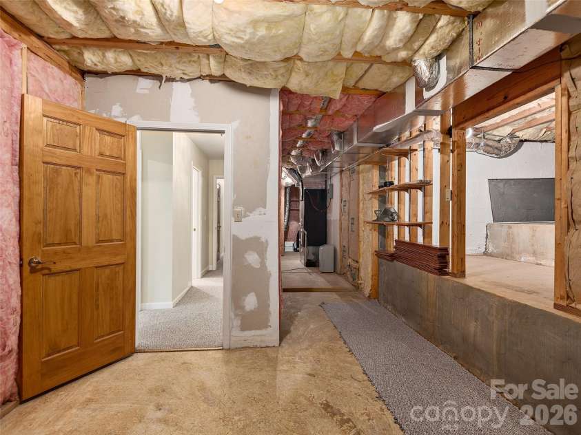 608 Upper Sondley Drive, Asheville, NC 28805.  MLS# CAR4283566, YatesRealty ID 2797. 