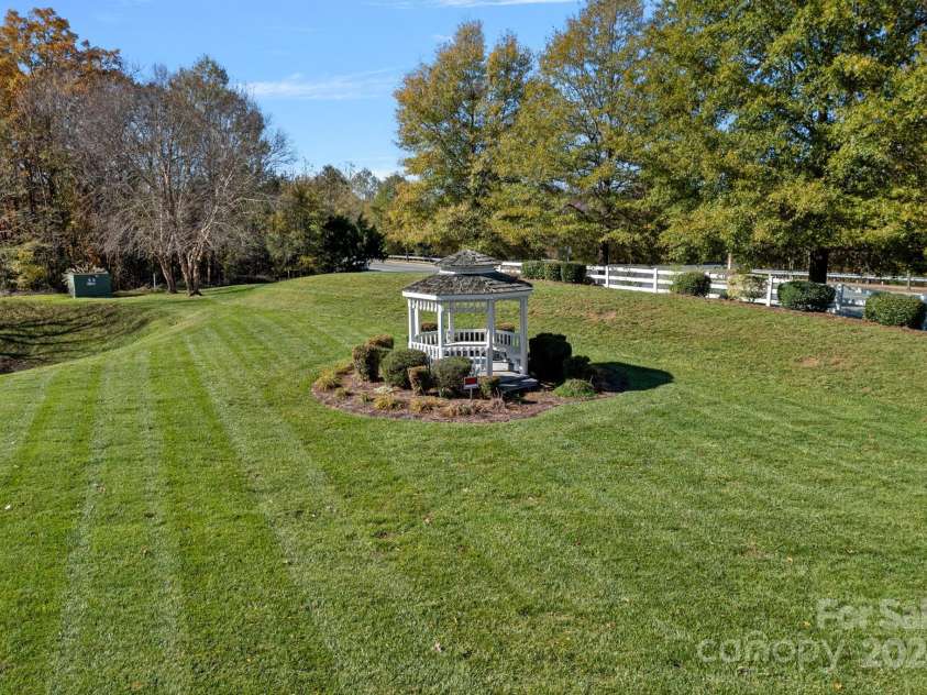 8063 Sultana Circle, Charlotte, NC 28227.  MLS# CAR4206801, YatesRealty ID 2797. 