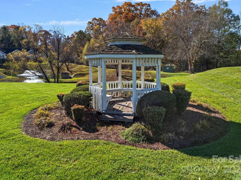 8063 Sultana Circle, Charlotte, NC 28227.  MLS# CAR4206801, YatesRealty ID 2797. 