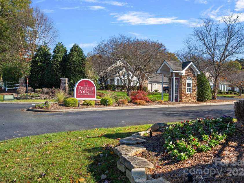8063 Sultana Circle, Charlotte, NC 28227.  MLS# CAR4206801, YatesRealty ID 2797. 