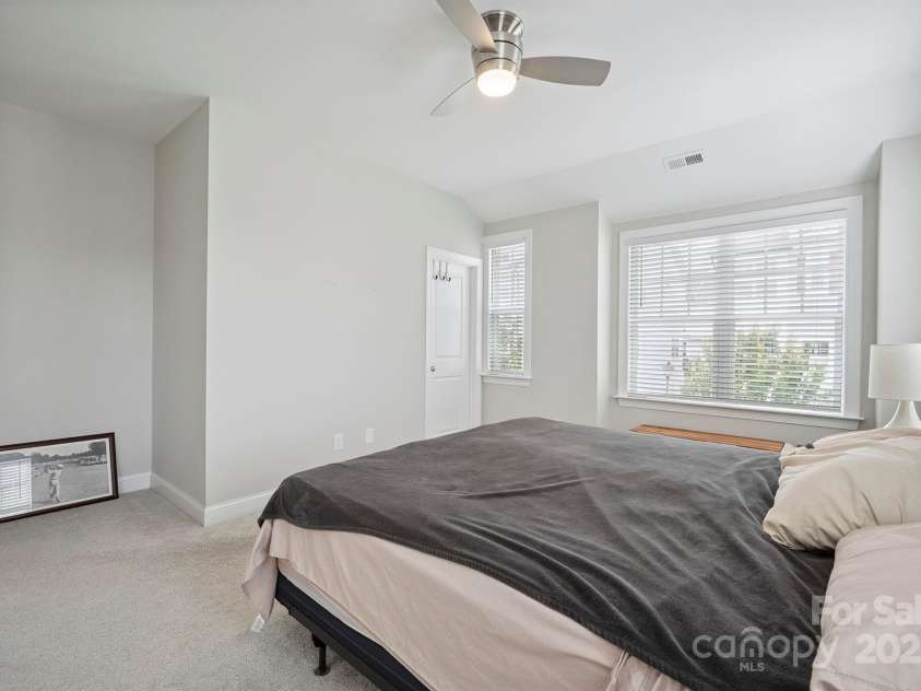 5020 Belmont Crossing Drive, Belmont, NC 28012.  MLS# CAR4277475, YatesRealty ID 27970. 