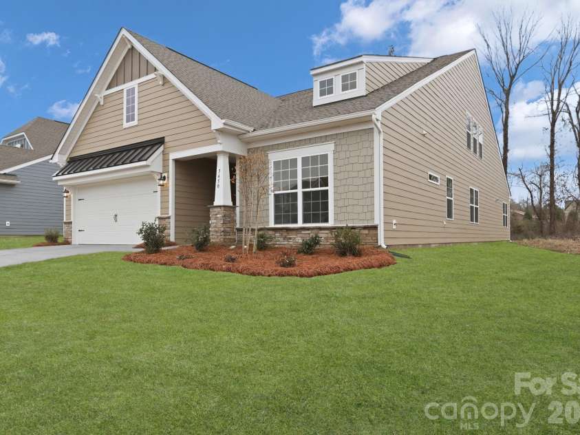 5450 Redbud Road, Lancaster, SC 29720.  MLS# CAR4349160, YatesRealty ID 27971. 
