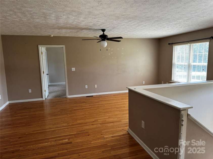 147 Freshfield Drive, Hudson, NC 28638.  MLS# CAR4281353, YatesRealty ID 27972. 