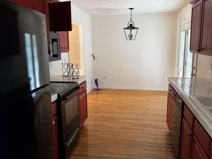 147 Freshfield Drive, Hudson, NC 28638.  MLS# CAR4281353, YatesRealty ID 27972. 