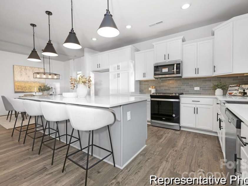 33822 Canopy Bluff Lane, Lancaster, SC 29720.  MLS# CAR4389388, YatesRealty ID 27975. 