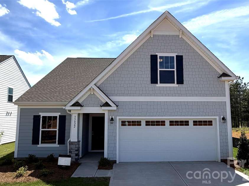 33822 Canopy Bluff Lane, Lancaster, SC 29720.  MLS# CAR4389388, YatesRealty ID 27975. 
