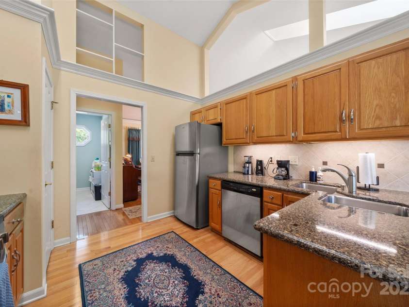 1016 Saddlebrook Drive, Hendersonville, NC 28739.  MLS# CAR4276679, YatesRealty ID 27976. 