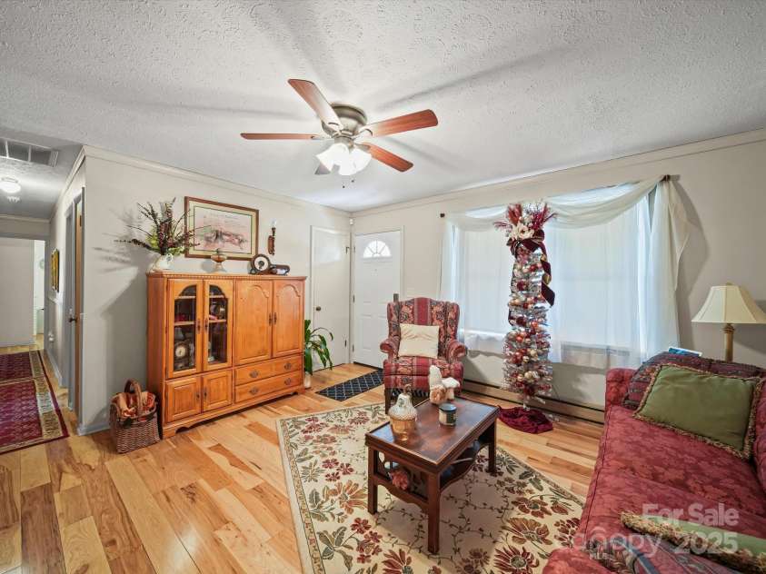 3471 Greentree Acres Road, Valdese, NC 28690.  MLS# CAR4272307, YatesRealty ID 27977. 