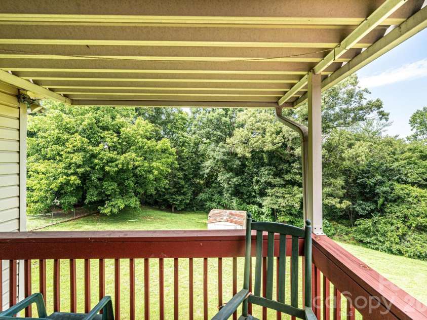 452 Swanson Drive, Lenoir, NC 28645.  MLS# CAR4389760, YatesRealty ID 27978. 
