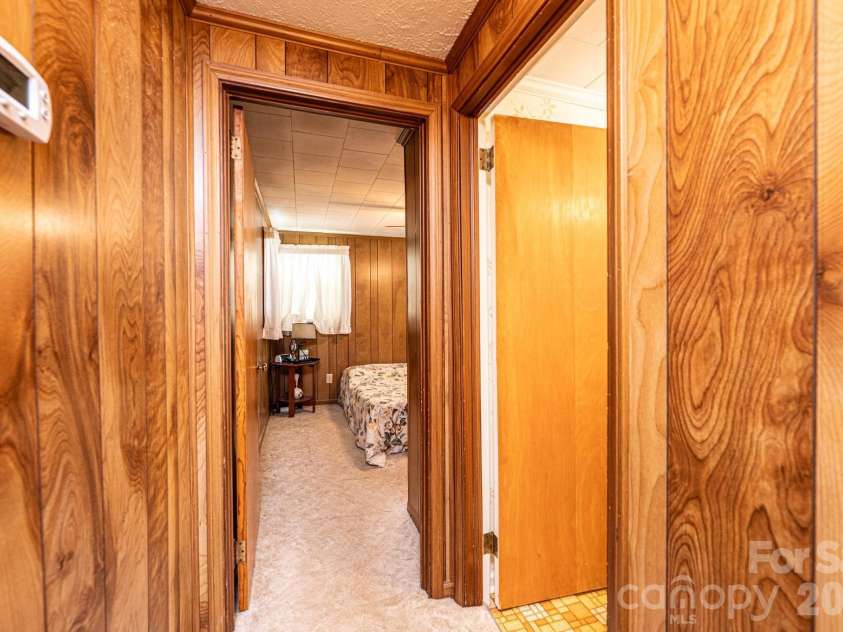452 Swanson Drive, Lenoir, NC 28645.  MLS# CAR4389760, YatesRealty ID 27978. 