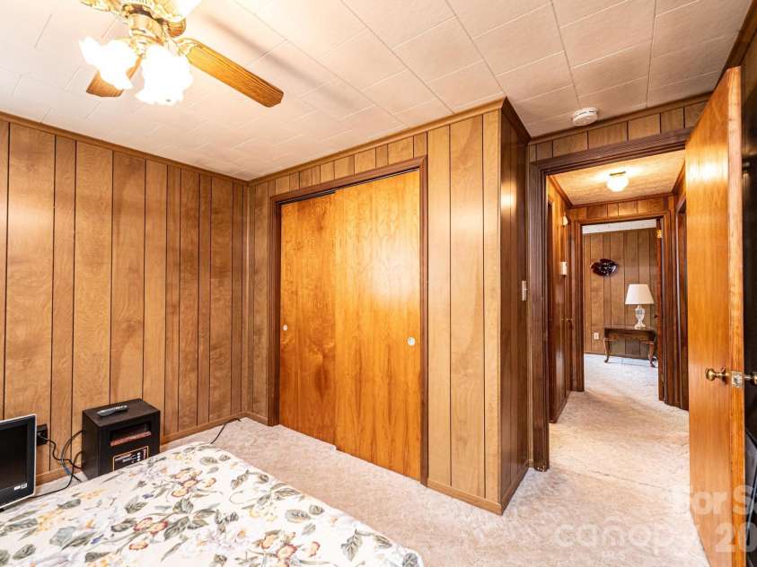 452 Swanson Drive, Lenoir, NC 28645.  MLS# CAR4389760, YatesRealty ID 27978. 