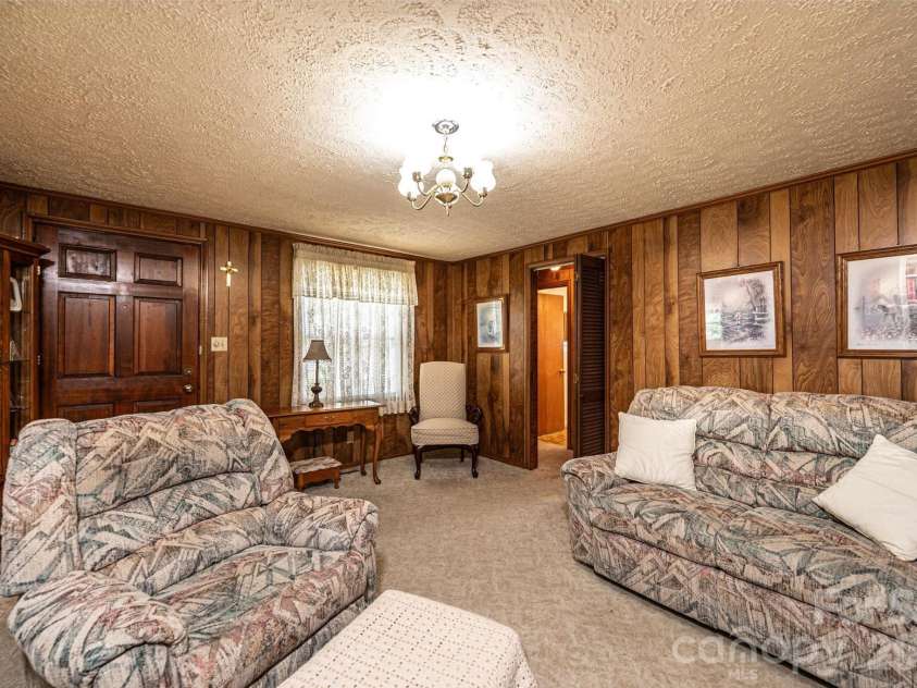 452 Swanson Drive, Lenoir, NC 28645.  MLS# CAR4389760, YatesRealty ID 27978. 